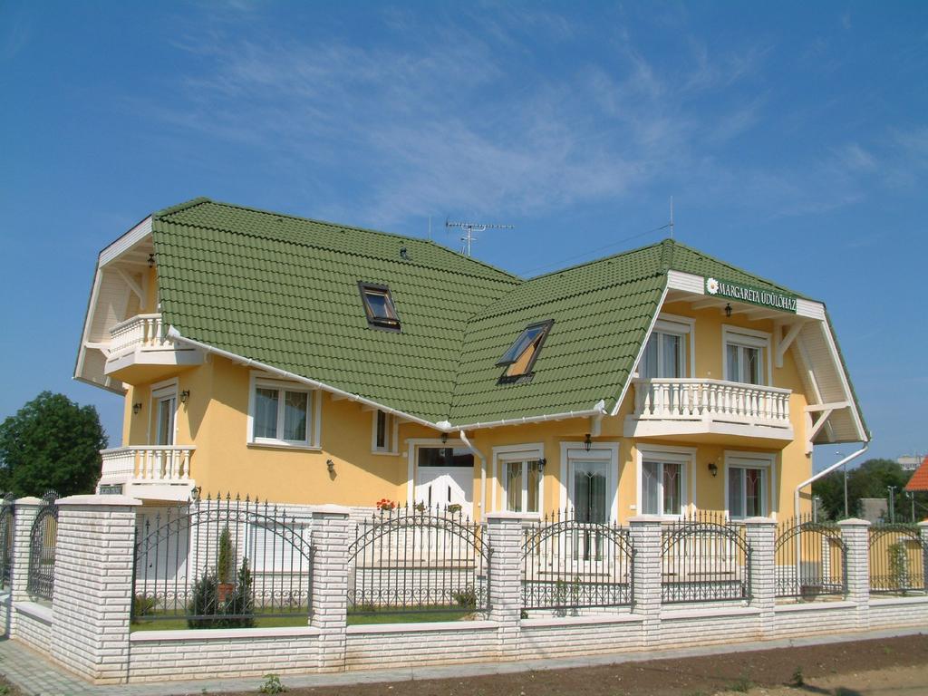 Margareta Apartmanhaz Hajduszoboszlo Exterior photo