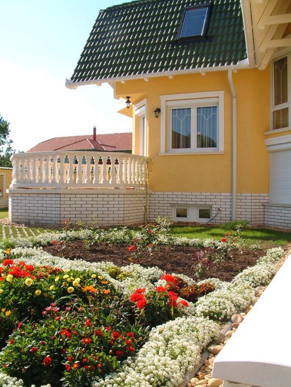 Margareta Apartmanhaz Hajduszoboszlo Exterior photo
