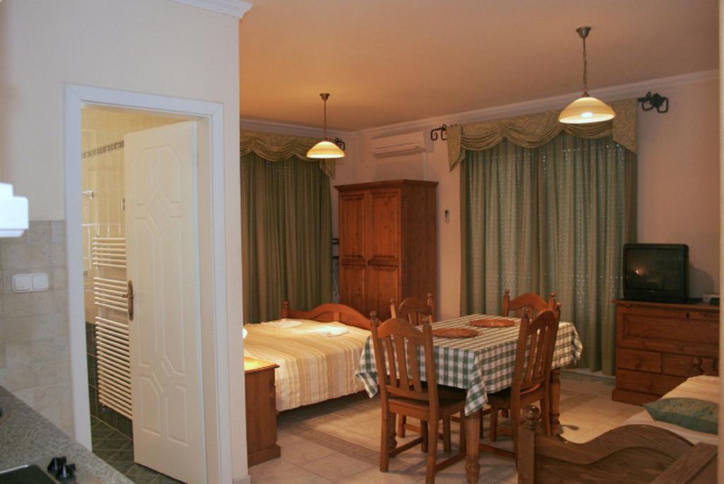 Margareta Apartmanhaz Hajduszoboszlo Room photo